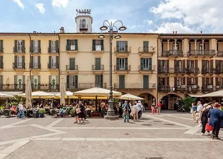 Nido Con Vista Duomo Di 아파트